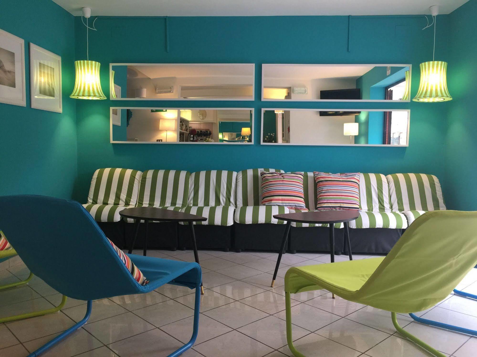 Hotel Gialpina Viserba Di Rimini Экстерьер фото