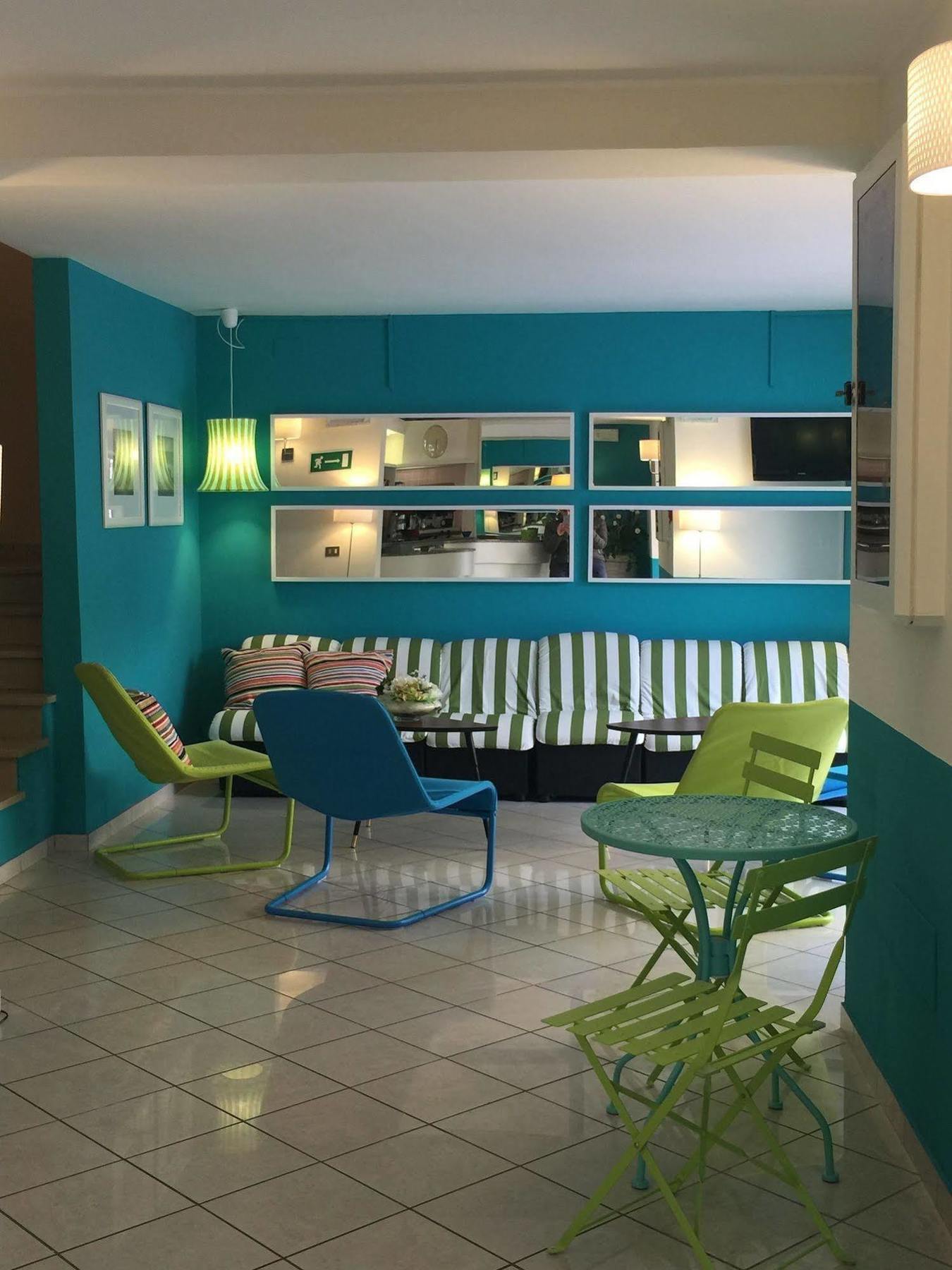 Hotel Gialpina Viserba Di Rimini Экстерьер фото
